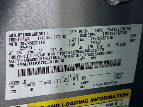 Used 2024 Ford Expedition Limited image 12