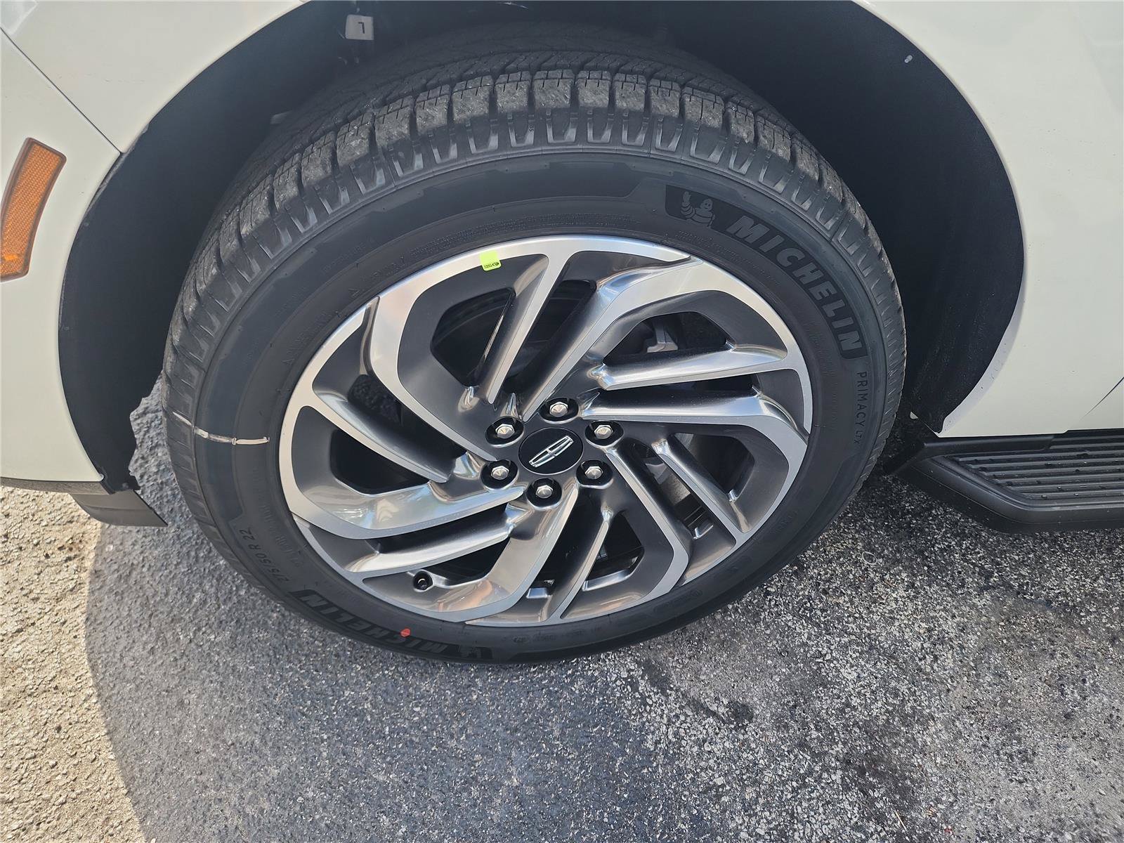 New 2026 Lincoln Navigator Premiere AWD/4WD image 9