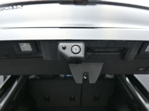 Used 2024 Chevrolet Equinox EV RS image 26