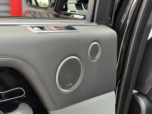 Used 2021 Land Rover Range Rover P525 Westminster Edition LWB image 11