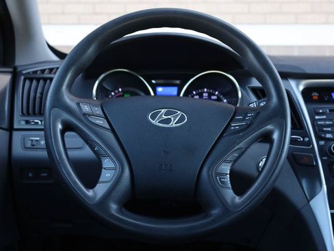 Used 2012 Hyundai Sonata Hybrid FWD image 30