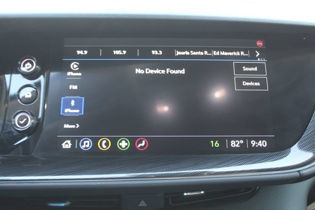 Certified 2022 Buick Envision Preferred FWD image 26