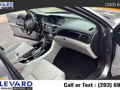 Used 2016 Honda Accord LX image 25