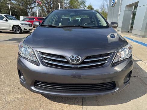 Used 2013 Toyota Corolla LE image 30
