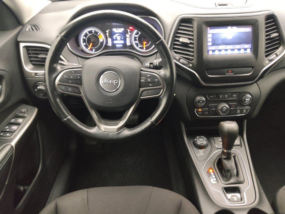Used 2020 Jeep Cherokee Latitude w/ Cold Weather Group AWD/4WD image 22