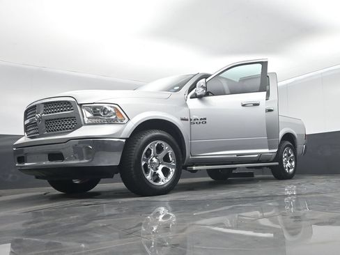 Used 2018 RAM 1500 Laramie RWD image 70