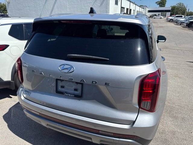 Used 2024 Hyundai Palisade Limited FWD image 5
