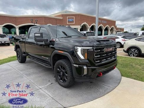 Used 2024 GMC Sierra 2500 AT4 w/ AT4 Preferred Package AWD/4WD image 1
