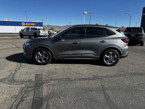 Used 2023 Ford Escape ST-Line w/ Tech Pack #1 FWD image 6
