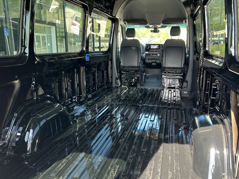 New 2026 Mercedes-Benz Sprinter 2500 image 19