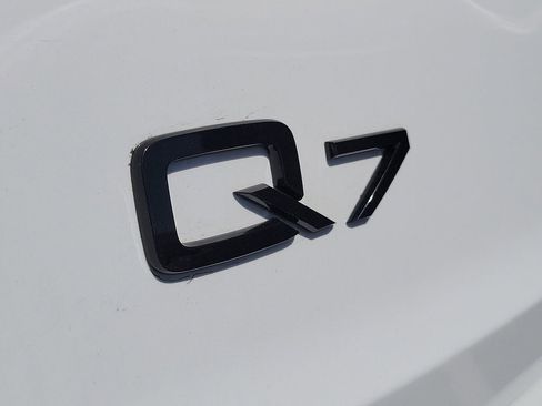 Used 2021 Audi Q7 3.0T Prestige w/ Prestige Package AWD/4WD image 26