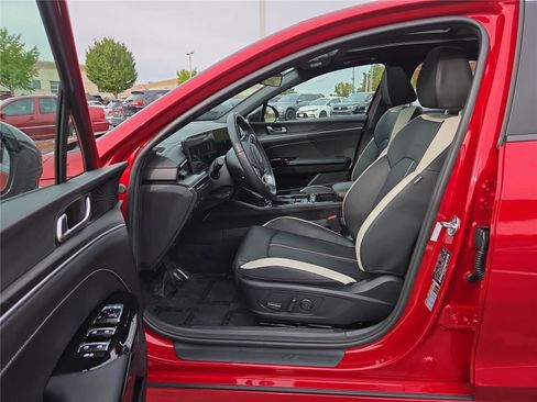 Used 2025 Kia K5 GT-Line w/ GT-Line Premium Package image 13