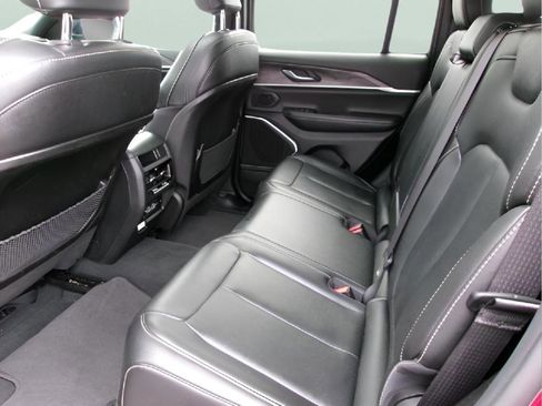Used 2024 Jeep Grand Cherokee Limited 4xe AWD/4WD image 9