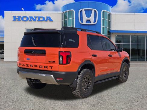 Used 2026 Honda Passport TrailSport image 3