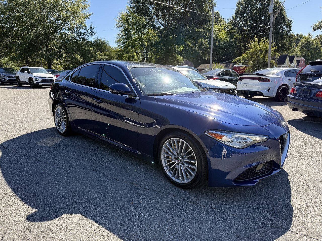 Used 2018 Alfa Romeo Giulia Ti w/ Quick Order Package 22Z Lusso RWD image 4
