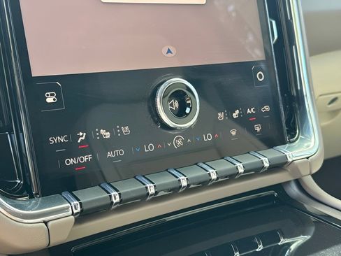 New 2026 GMC Yukon Denali w/ Denali Reserve Package AWD/4WD image 15