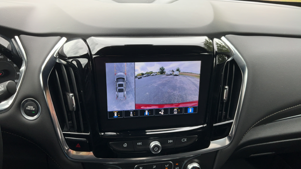 Certified 2023 Chevrolet Traverse LT w/ LT Premium Package AWD/4WD image 34