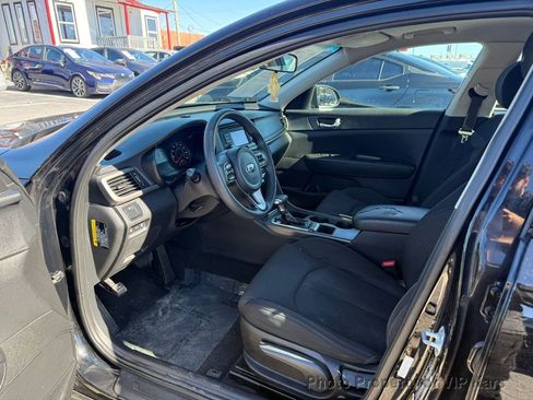 Used 2016 Kia Optima LX image 12