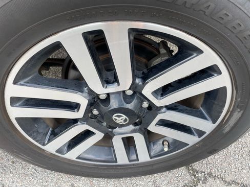 Used 2018 Toyota 4Runner Limited RWD image 17