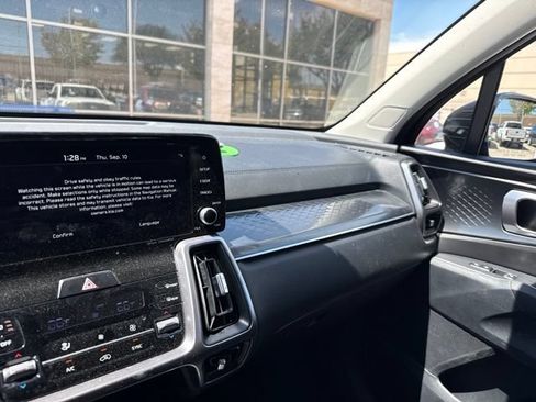 Certified 2023 Kia Sorento S w/ Panoramic Sunroof Package FWD image 10