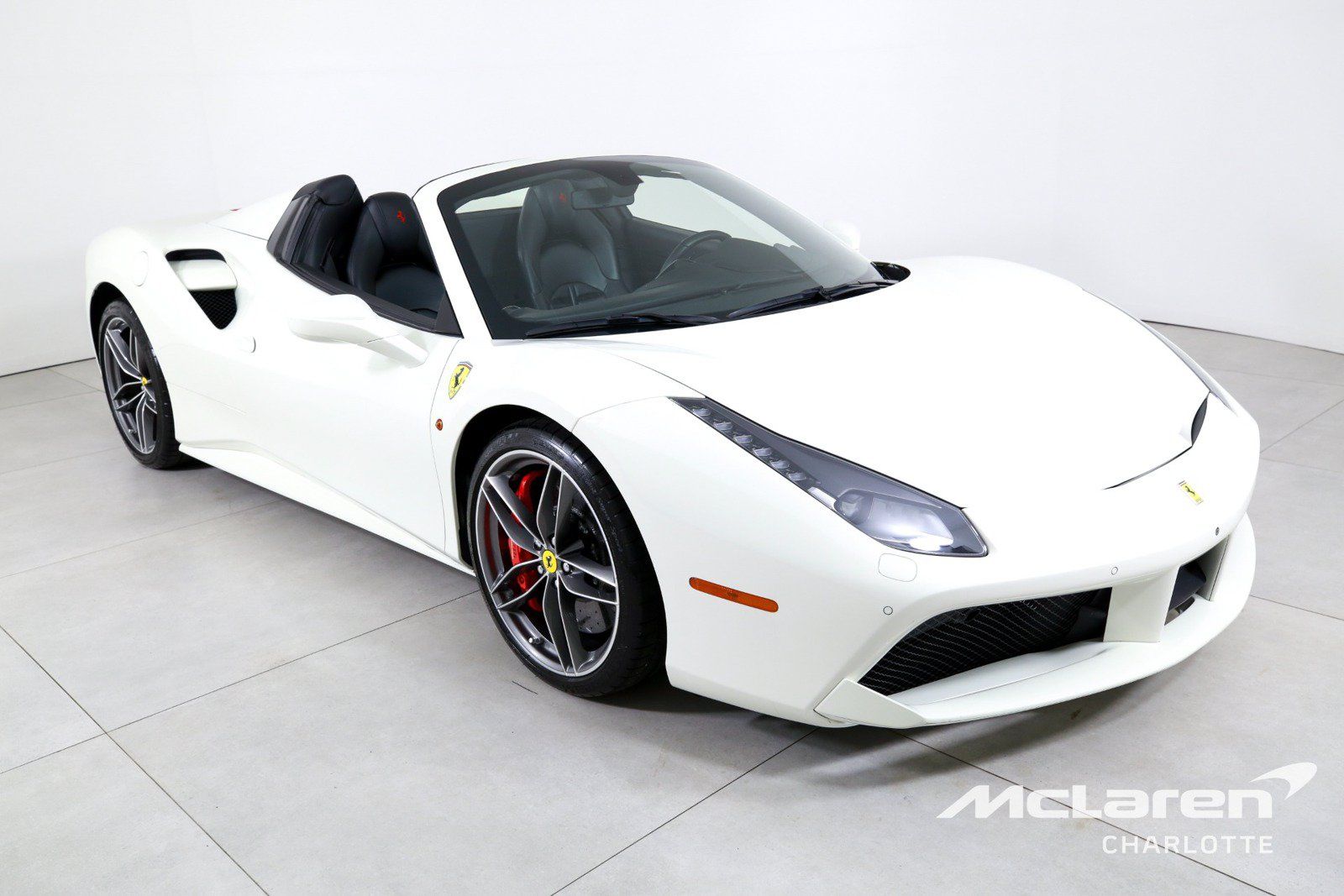 Used 2019 Ferrari 488 Spider RWD image 4