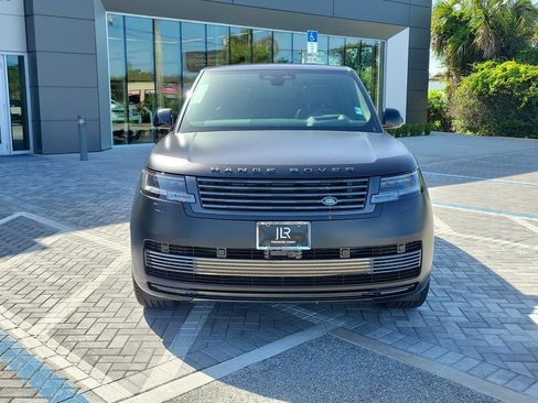 New 2026 Land Rover Range Rover SV AWD/4WD image 8