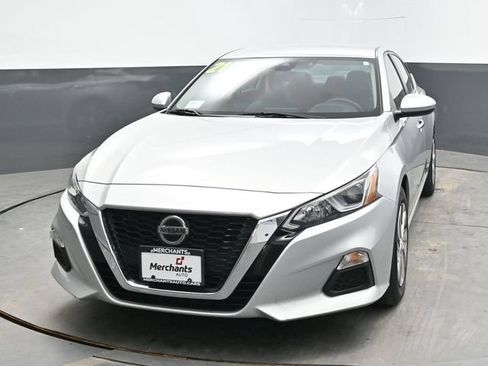 Used 2021 Nissan Altima 2.5 S FWD image 2