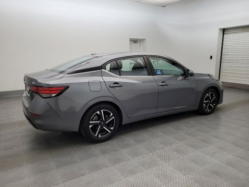 Used 2024 Nissan Sentra SV FWD image 10