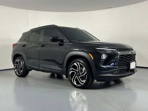 Used 2024 Chevrolet TrailBlazer RS w/ Convenience Package AWD/4WD image 1