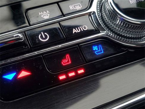 Certified 2023 Lincoln Nautilus Reserve image 26