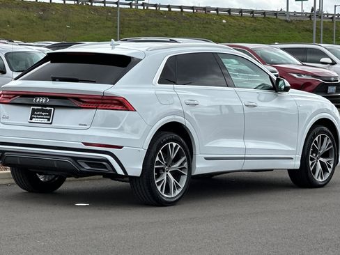 Used 2023 Audi Q8 Premium Plus w/ Premium Plus Package image 3