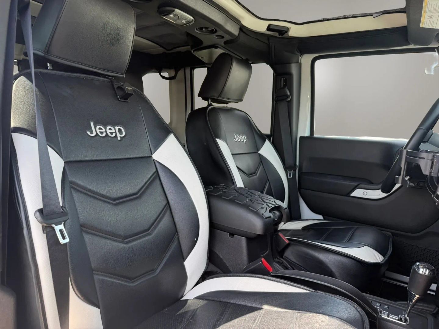 Used 2016 Jeep Wrangler Unlimited Sport w/ Quick Order Package 24S AWD/4WD image 16