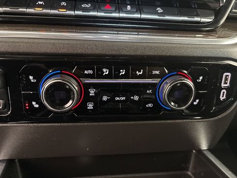 Used 2024 Chevrolet Silverado 1500 LT Trail Boss w/ Protection Package image 16