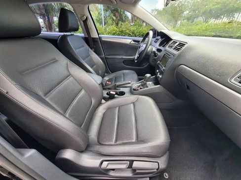 Used 2015 Volkswagen Jetta Sport FWD image 13