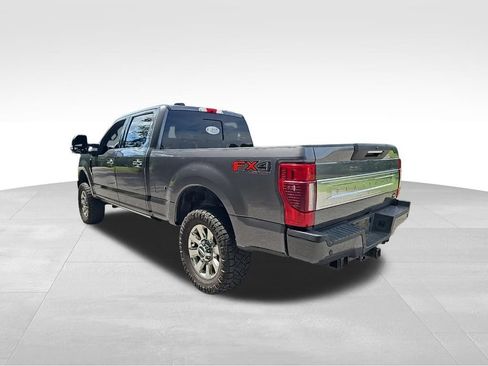 Used 2022 Ford F250 Platinum w/ FX4 Off-Road Package AWD/4WD image 15