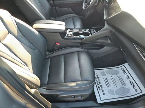 Used 2023 Buick Envision Essence FWD image 9