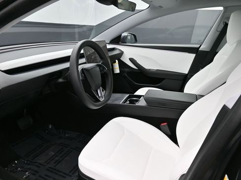 Used 2025 Tesla Model 3 Long Range image 10