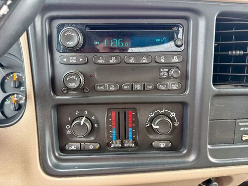 Used 2004 Chevrolet Silverado 1500 LS w/ Light Duty Power Package image 23