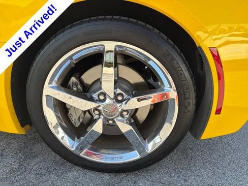 Used 2015 Chevrolet Corvette Stingray Convertible w/ 3LT Preferred Equipment Group RWD image 17