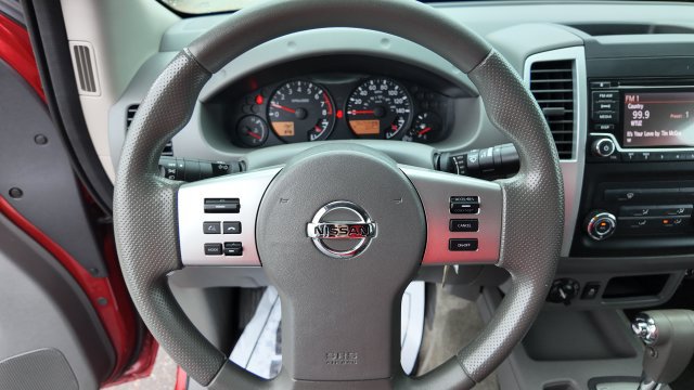 Used 2017 Nissan Frontier SV AWD/4WD image 19