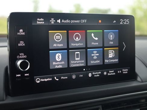 New 2025 Honda Pilot Touring image 19