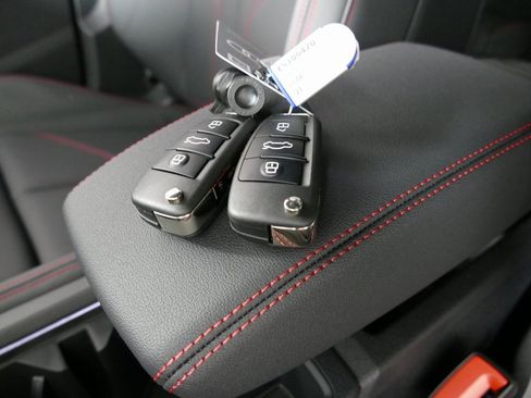 New 2025 Audi Q3 2.0T Premium Plus image 13