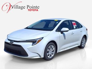 Used 2026 Toyota Corolla LE FWD video 1