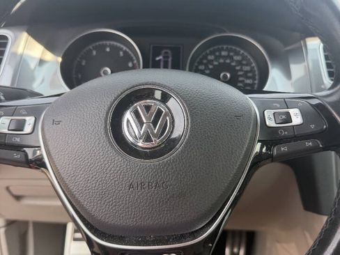 Used 2017 Volkswagen Golf Alltrack S AWD/4WD image 9