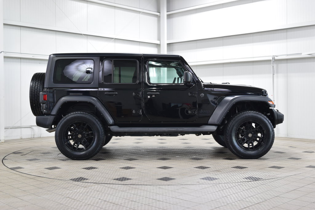 Used 2024 Jeep Wrangler Unlimited Sport AWD/4WD image 8
