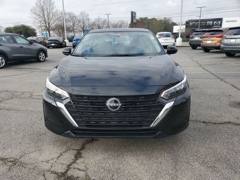 Used 2024 Nissan Sentra S image 2
