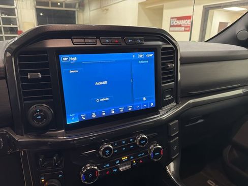 Certified 2022 Ford F150 XLT w/ Equipment Group 302A High image 27