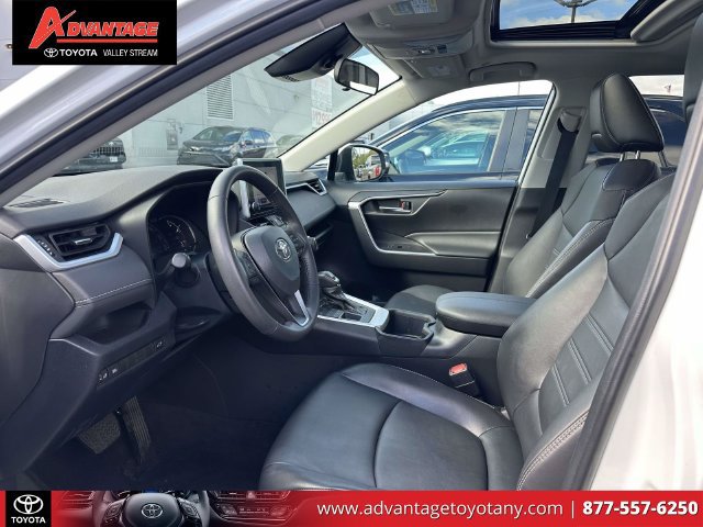 Used 2023 Toyota RAV4 XLE Premium AWD/4WD image 19