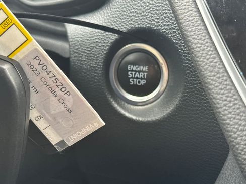 Certified 2023 Toyota Corolla Cross LE image 24