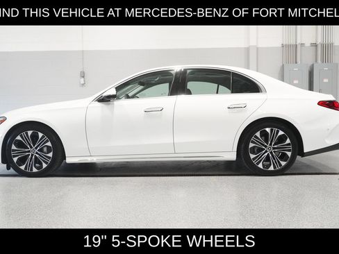 Used 2026 Mercedes-Benz E 350 4MATIC Sedan image 3